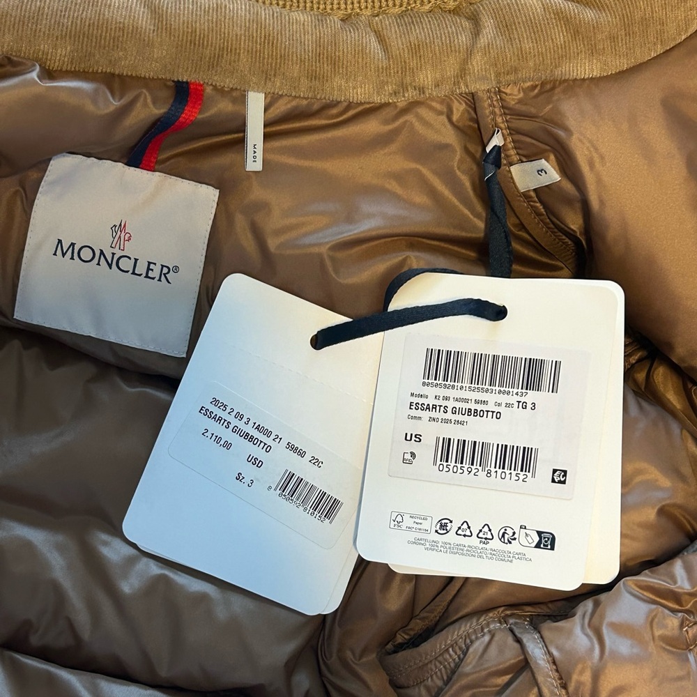 Moncler ‘Essarts Corduroy Down Jacket’ - Picture 7 of 15
